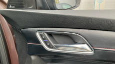 MG HS 1.5 T-GDI Trophy 5dr Petrol Hatchback